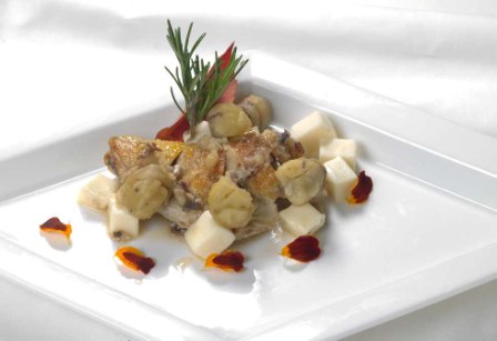 Petto di faraona con castagne e Taleggio gratinato